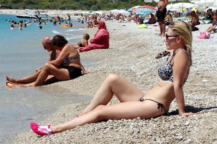 İngiliz turistler Türkiye'de tatil yapmaktan mutlu