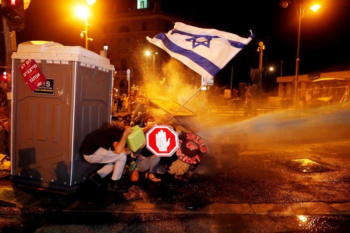 Yair Netanyahu, göstericileri uzaylılara benzetti
