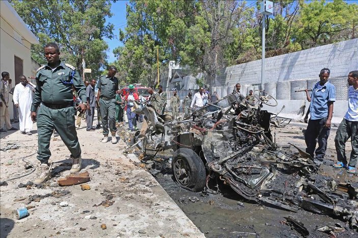Somali'de bombalı saldırı: 2 ölü 4 yaralı