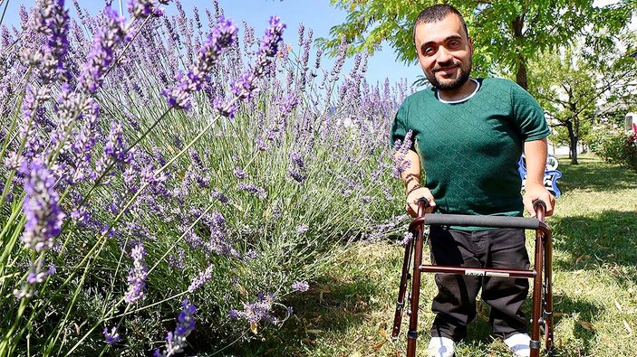 Cam kemik hastası olan Burak'ın yaşam mücadelesi