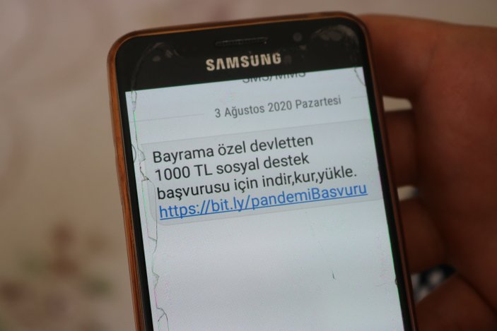 Diyarbakır'da telefonuna gelen mesajla dolandırıldı
