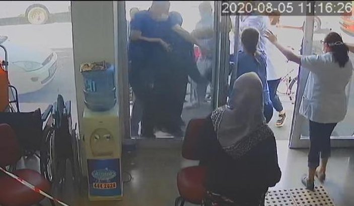 Eskişehir'de, sağlık raporu vermeyen doktorlara saldırı
