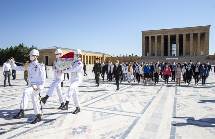 Kemal Kılıçdaroğlu kurultay sonrası Anıtkabir'e gitti