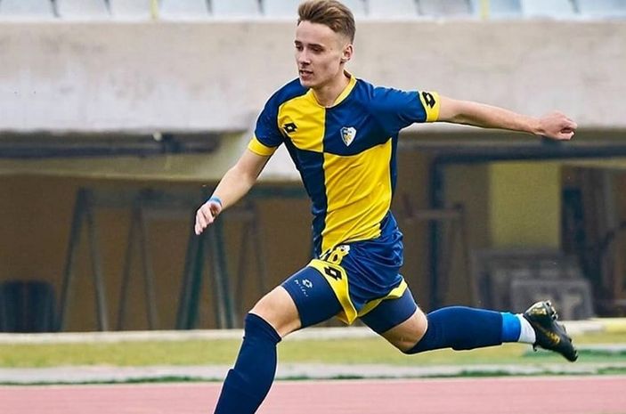 Fenerbahçe, Barış Sungur'u da renklerine bağladı