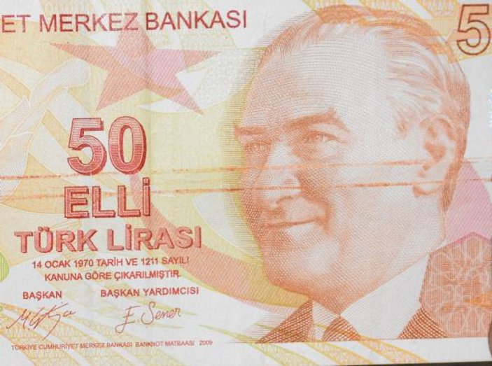 Sivas'ta, ATM'den çektiği 50 lira baskı hatalı çıktı