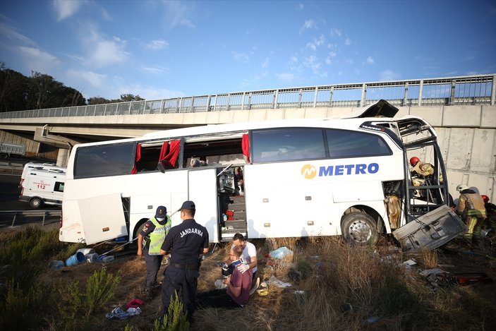 İstanbul'daki otobüs kazasında şoför uyudu iddiası