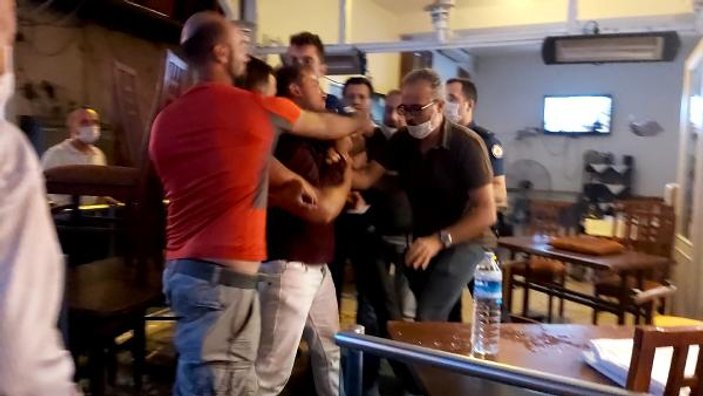 Bursa'da eğlence mekanında yumruklu kavga