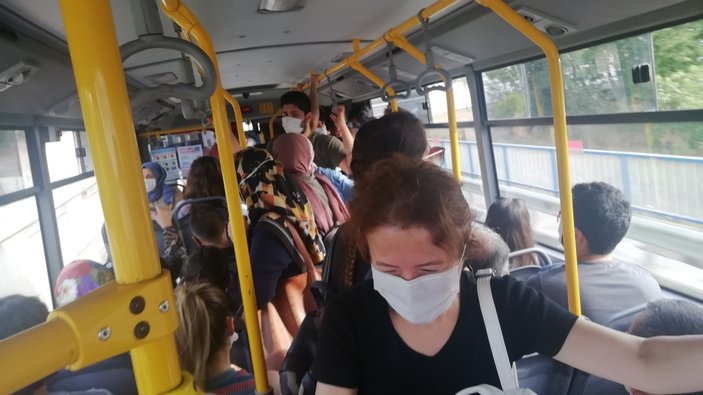 Kocaeli'de halk otobüsünde dikkat çeken yoğunluk