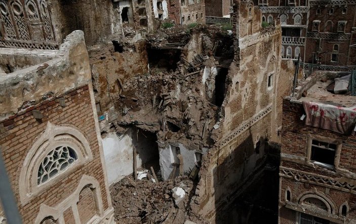 Yemen'in tarihi kenti Sana'da sel: 111 ev yıkıldı