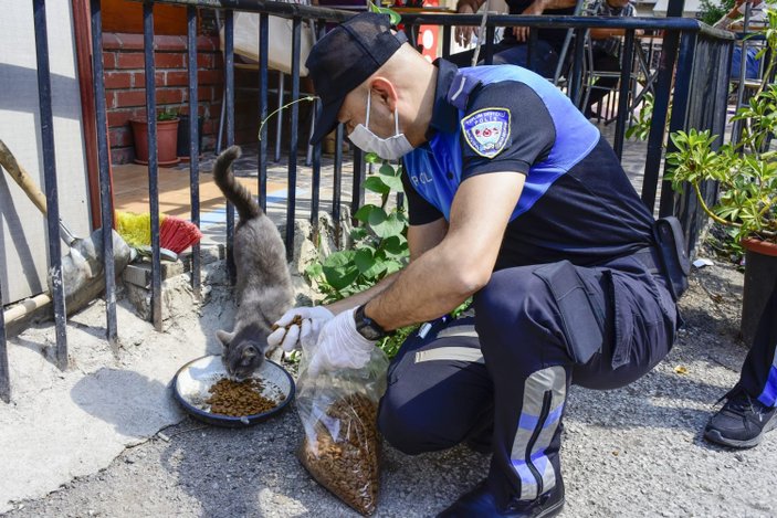 Adana polisi ‘can dostları’ yalnız bırakmadı