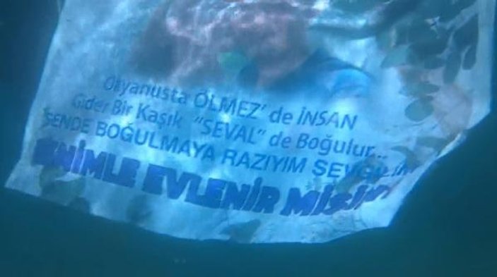 Antalya'da polis memurundan su altında evlenme teklifi