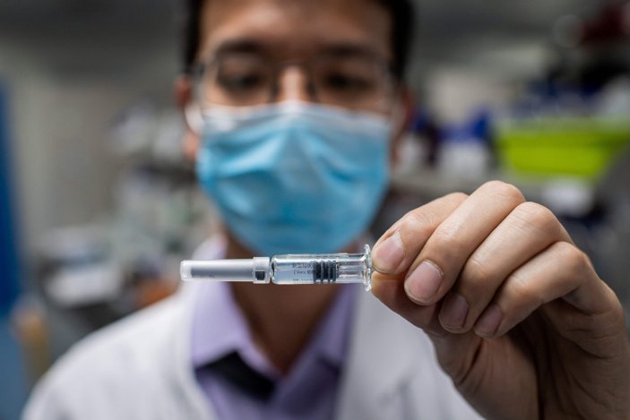 Çin, koronavirüs aşısını Suudi Arabistan'da deneyecek