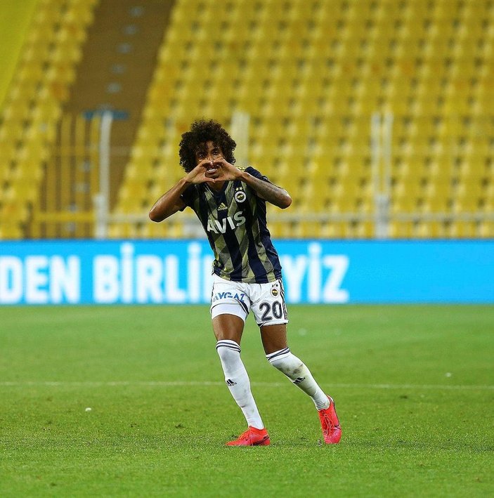 Gustavo, Fenerbahçe'de kalmak istiyor