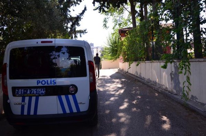 Adana'da silahını temizleyen polis kendini vurdu