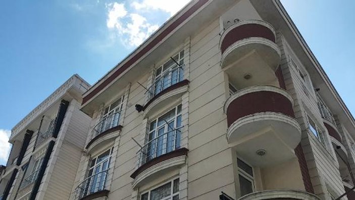 Esenyurt'ta 5 yaşındaki Salih, dördüncü kattan düştü