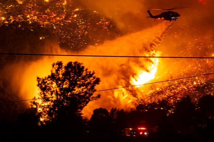 Los Angeles yakınlarında orman yangını