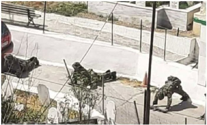 Yunan askerleri Türk köyünde tatbikat yaptı