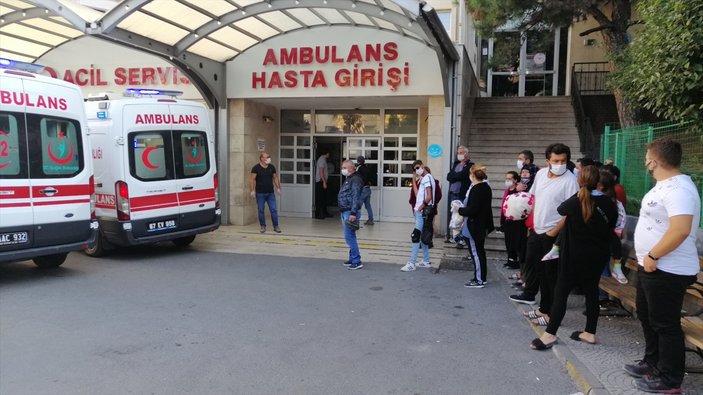Zonguldak'ta koyda mahsur kalan 8 kişi kurtarıldı