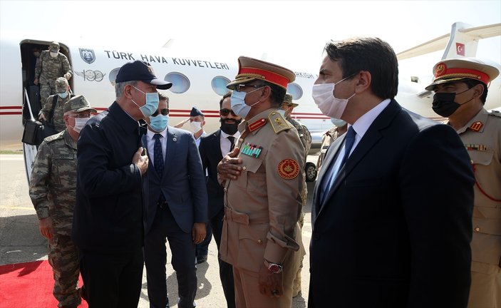 Bakan Akar, Genelkurmay Başkanı Güler ile Libya'da