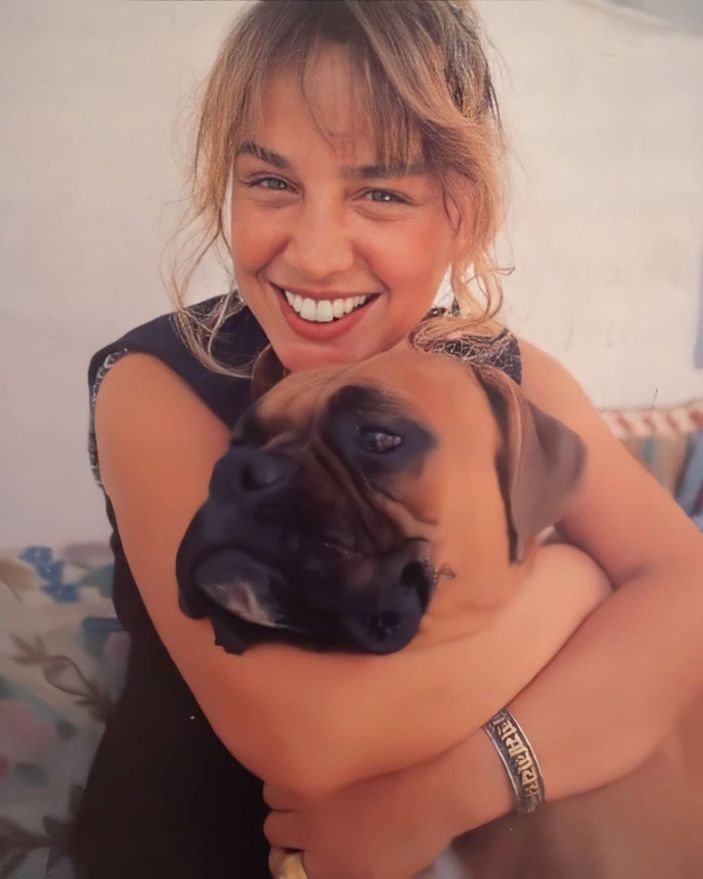 Sezen Aksu, evden çıkmıyor