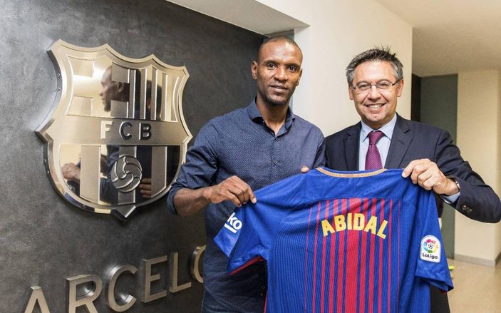 Barcelona, Abidal'in görevine son verdi