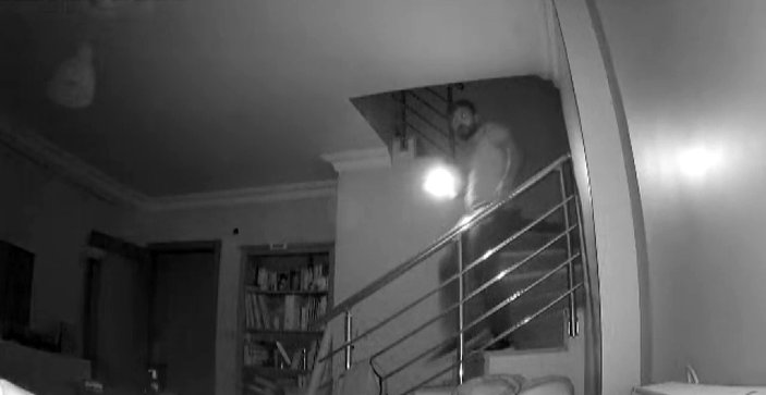 Üsküdar’da eve giren hırsız çalacak bir şey bulamadı