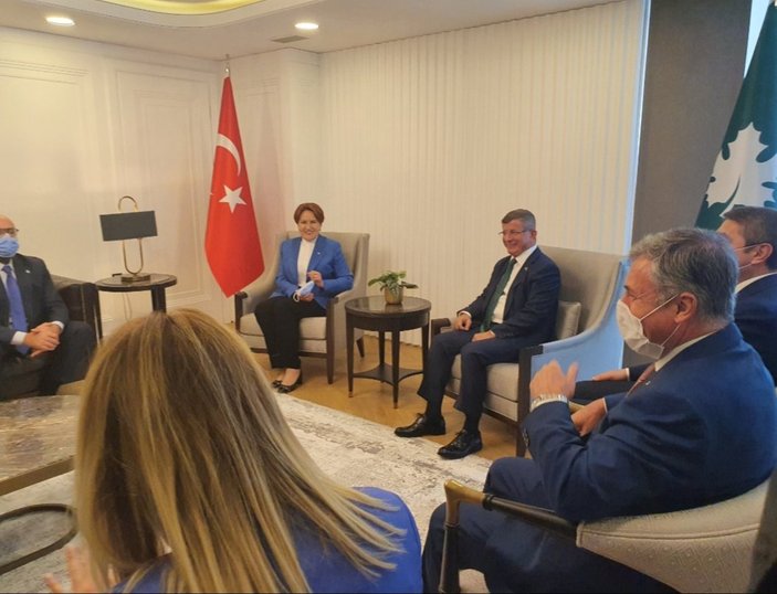 Meral Akşener'den Ahmet Davutoğlu'na ziyaret
