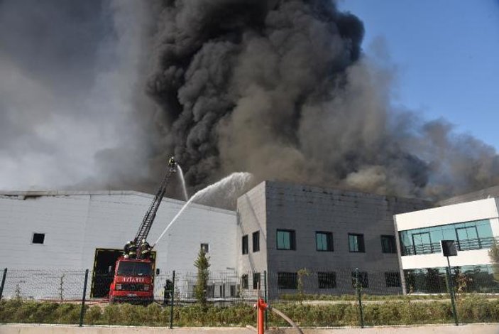 Antalya OSB'de fabrika yangını