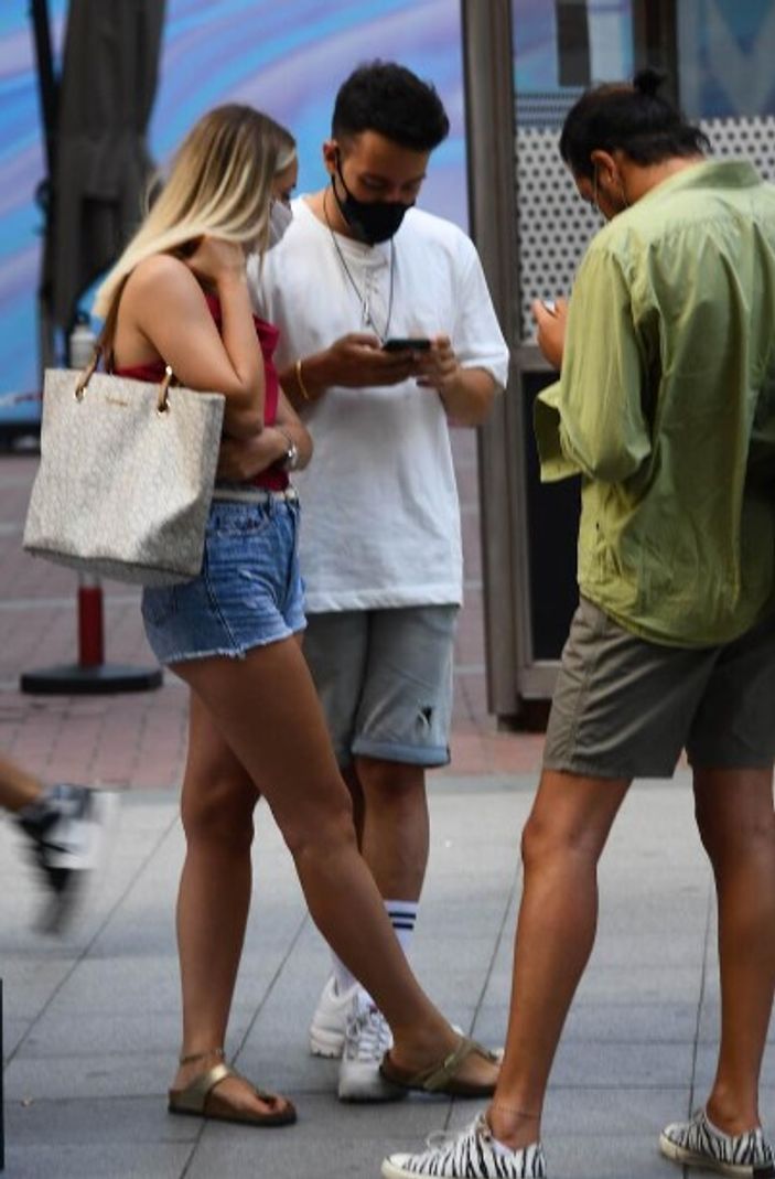 Ecenaz Üçer kimdir? Enes Batur'un yeni sevgilisi Ecenaz Üçer kaç yaşında?