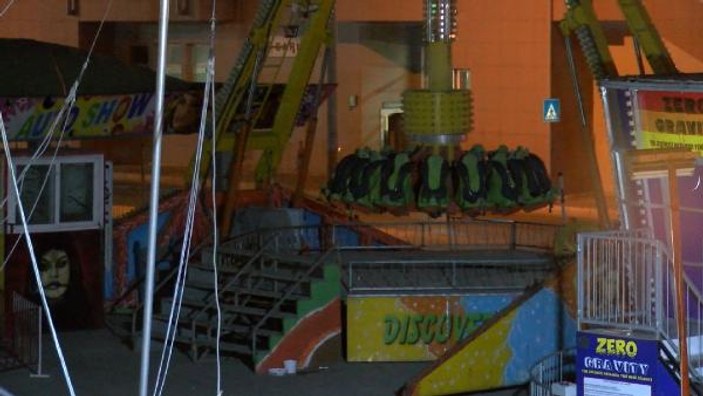 İzmir'de lunaparkta eğlence halatı koptu: 3 yaralı