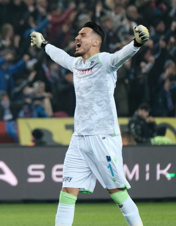 Uğurcan Çakır: Benim de kulağıma transfer teklifleri geldi