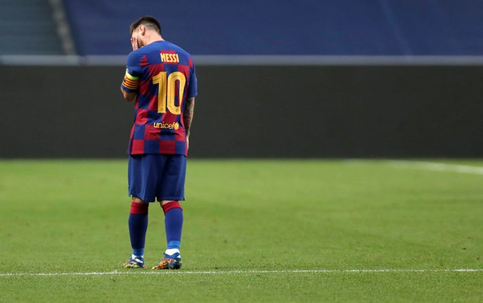 Messi: Barselona şehrinde gelecek göremiyorum