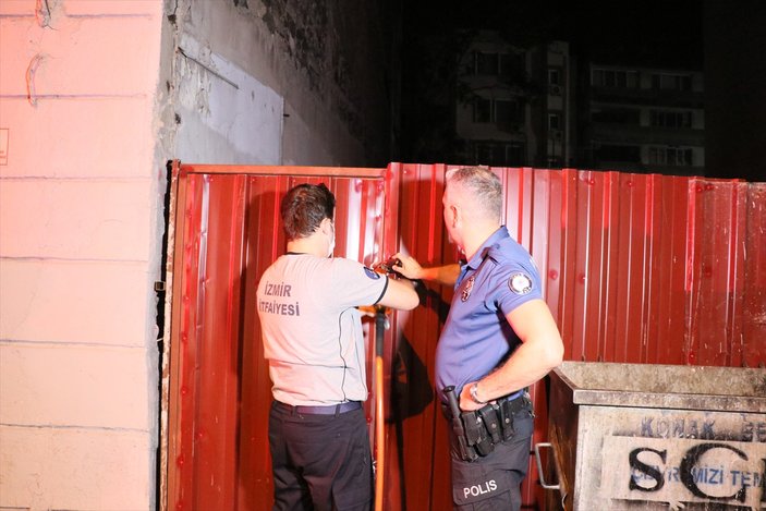 İzmir'de kumar baskınından kaçmak için duvardan atladılar