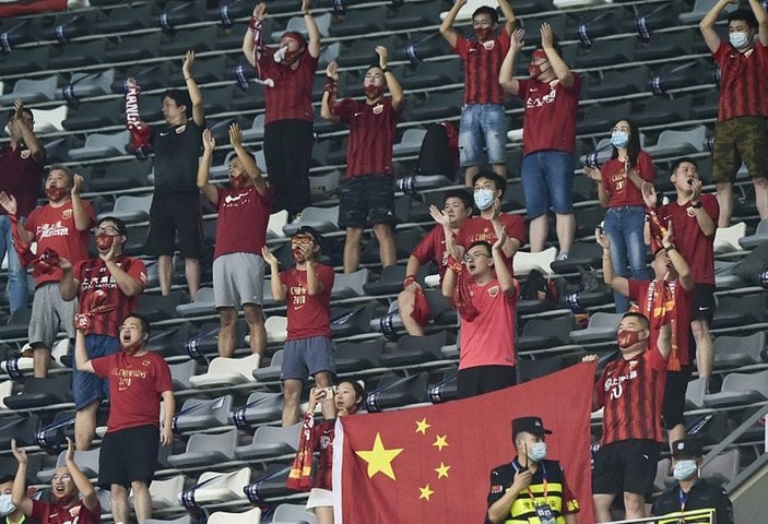 Çin'de futbol, taraftarlarla birlikte yeniden başladı