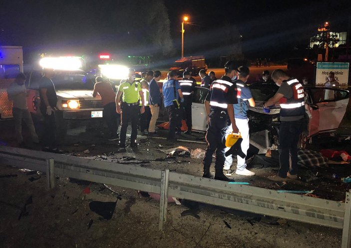 Bursa'da kaza: 4 ölü 6 yaralı