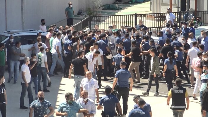 Bursaspor'un kongresinde kavga çıktı