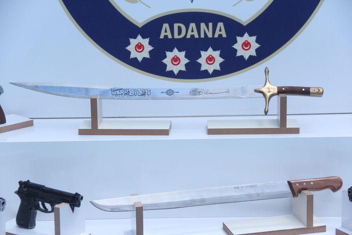 i Adana'da 41 adet silah ele geçirildi