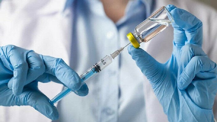 İtalya, koronavirüs aşısı gönüllü deneylerine başladı