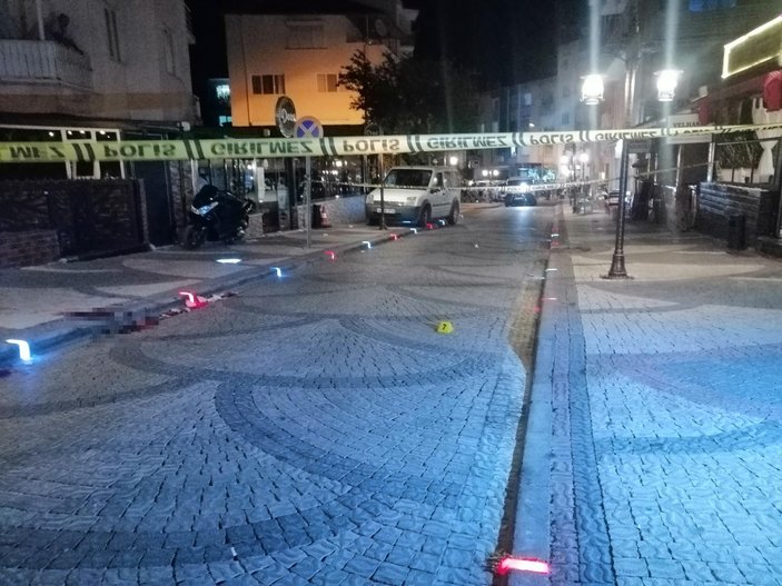 Manisa'da kafeye silahlı saldırı: 1 ölü 2 yaralı