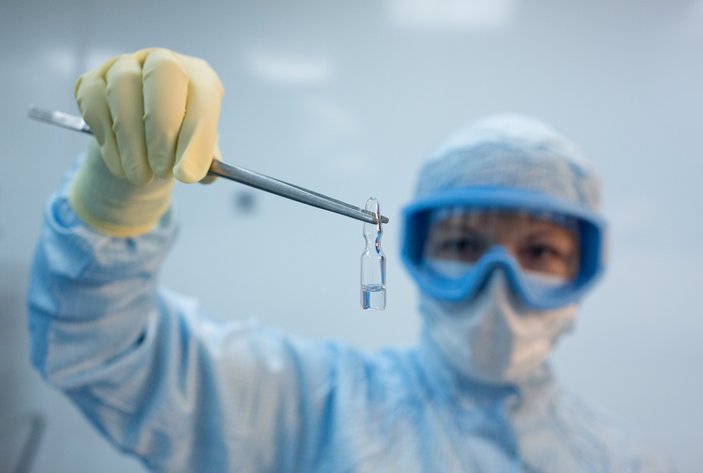 Rusya'dan koronavirüs aşısını ilk olarak Belarus alacak
