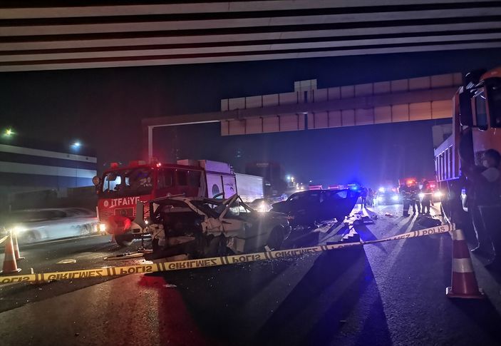 Kocaeli'nde kaza: 3 ölü 2 yaralı