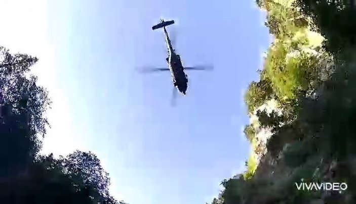 Uludağ'da kayalıklardan düşen dağcı helikopter ile kurtarıldı
