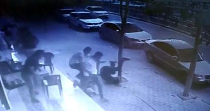 Gaziantep'te ikinci kattaki çocuk emlakçının üzerine düştü