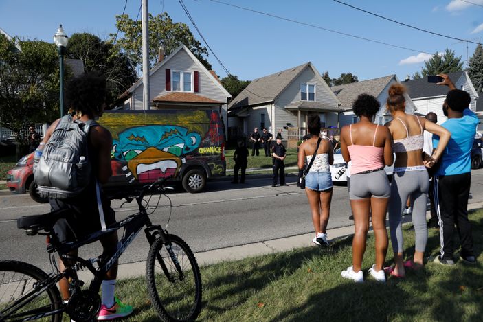 ABD polisinin barışçıl protestolarda yaptığı tutuklamalar tepki çekti