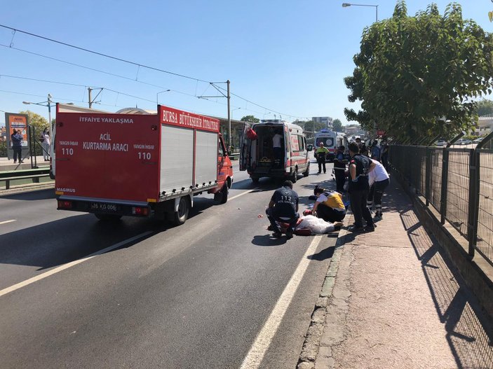 Bursa'da kamyonetin çarptığı motosiklette 2 kişi öldü