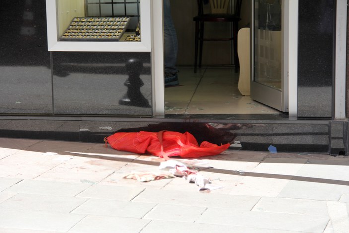 Kastamonu'da kuyumcu, silahlı saldırıya uğradı