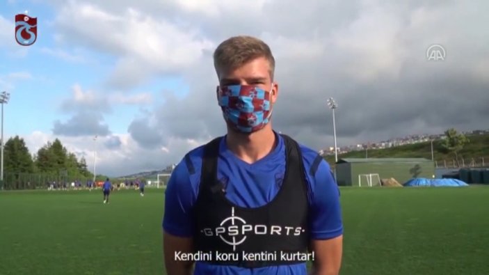 Trabzonsporlu futbolculardan koronavirüs farkındalık videosu