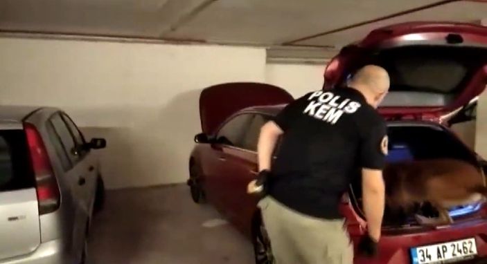 i Bursa'da, tekerlekli sandalyeli uyuşturucu satıcısı yakalandı