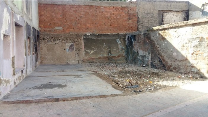 Diyarbakır Bağlar'da metruk binalar yıkıldı