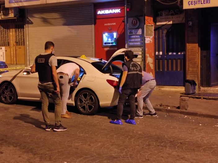 i Beyoğlu'nda bir iş yeri ve araca silahlı saldırı düzenlendi